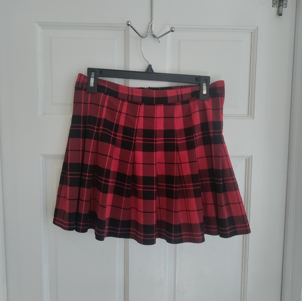 Red plaid skater skirt grunge alt emo schoolgirl